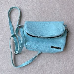 Ice Blue Kenneth Cole Reactions Bag